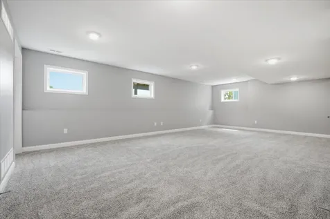 38 Winding Way Bloomington IL 61705