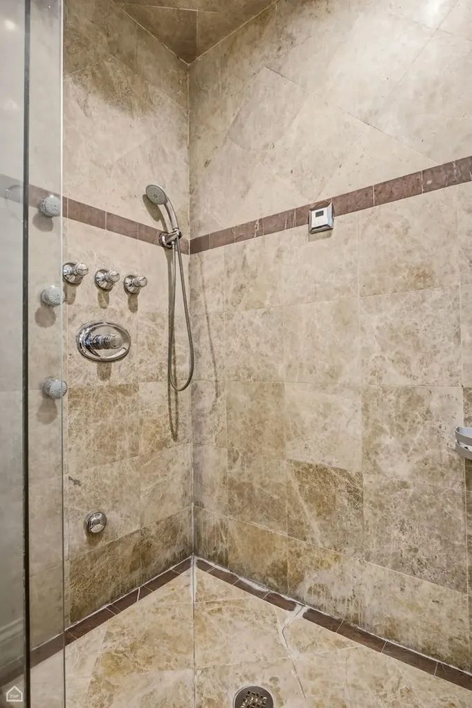 4755 North Kilbourn Avenue Chicago IL 60630