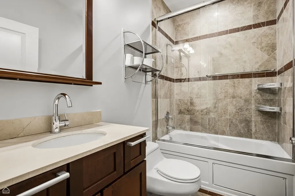 4755 North Kilbourn Avenue Chicago IL 60630
