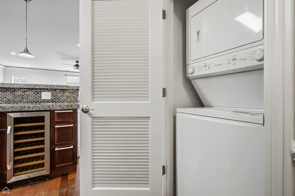 4755 North Kilbourn Avenue Chicago IL 60630