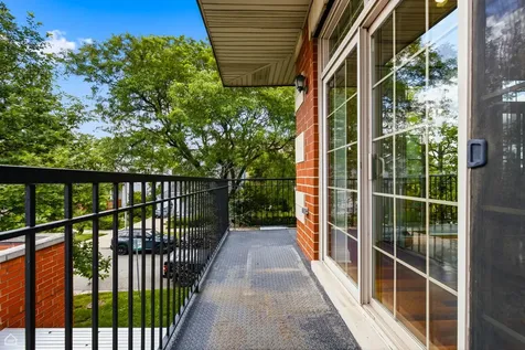 4755 North Kilbourn Avenue Chicago IL 60630