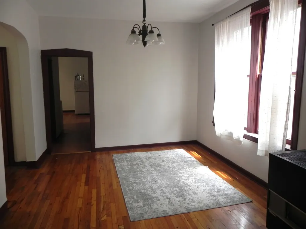 2330 West Thomas Street Chicago IL 60622