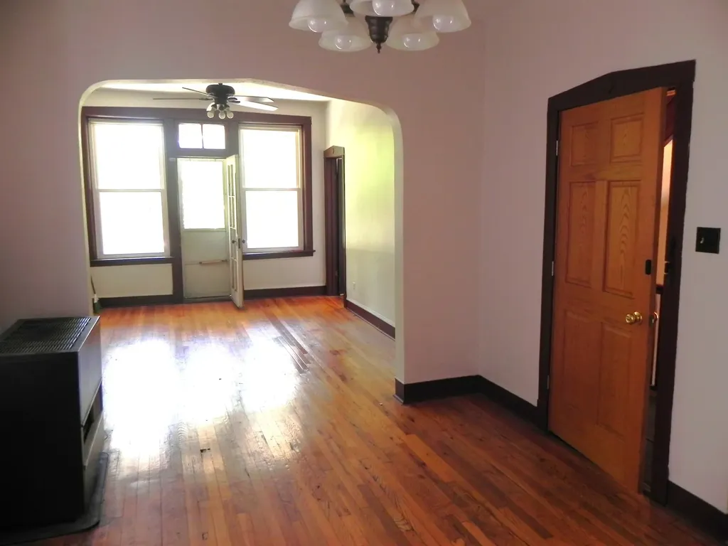 2330 West Thomas Street Chicago IL 60622