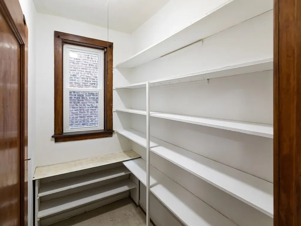 2330 West Thomas Street Chicago IL 60622