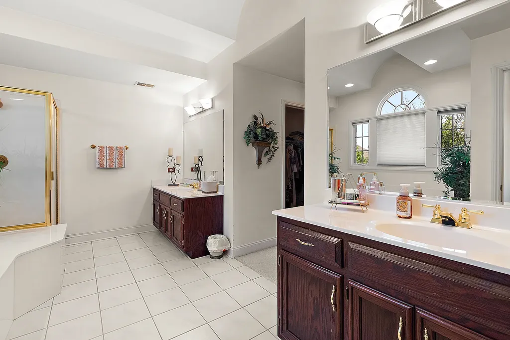 17320 Elk Drive Orland Park IL 60467