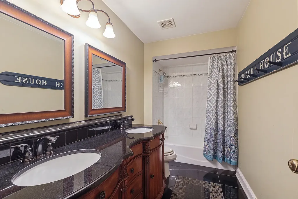 17320 Elk Drive Orland Park IL 60467