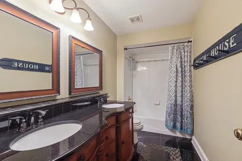 17320 Elk Drive Orland Park IL 60467