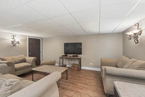 17320 Elk Drive Orland Park IL 60467