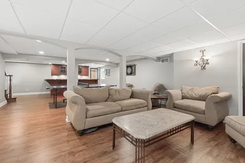 17320 Elk Drive Orland Park IL 60467