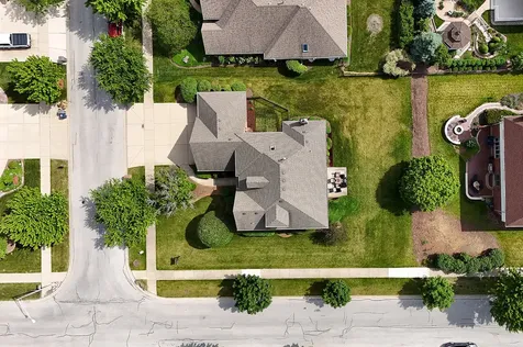 17320 Elk Drive Orland Park IL 60467