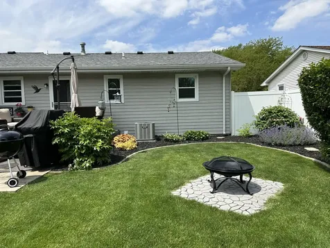 530 North Van Buren Avenue Bradley IL 60915