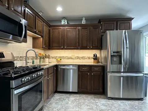 530 North Van Buren Avenue Bradley IL 60915