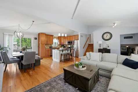 8549 Blue Ridge Avenue Hickory Hills IL 60457