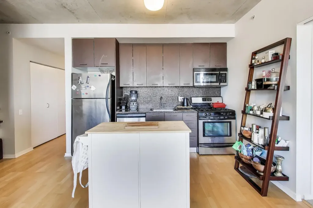 659 West Randolph Street Chicago IL 60661