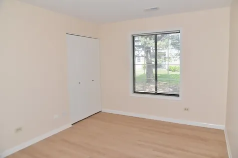 1606 West Quail Court Arlington Heights IL 60004