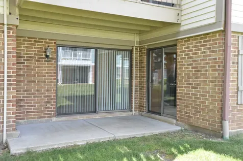 1606 West Quail Court Arlington Heights IL 60004