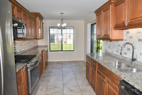 1606 West Quail Court Arlington Heights IL 60004