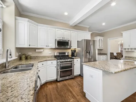 493 Bond Drive Batavia IL 60510