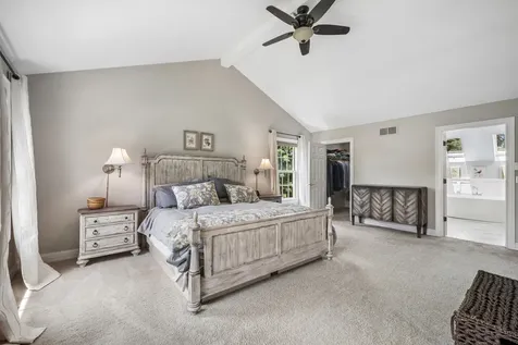 493 Bond Drive Batavia IL 60510