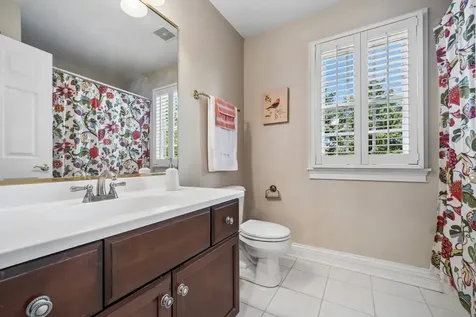 493 Bond Drive Batavia IL 60510