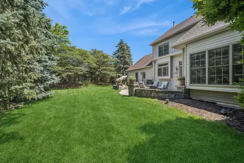 493 Bond Drive Batavia IL 60510