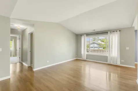 330 Wethington Drive Wauconda IL 60084