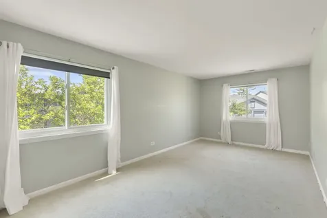 330 Wethington Drive Wauconda IL 60084