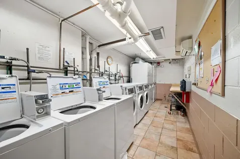 1339 North Dearborn Street Chicago IL 60610