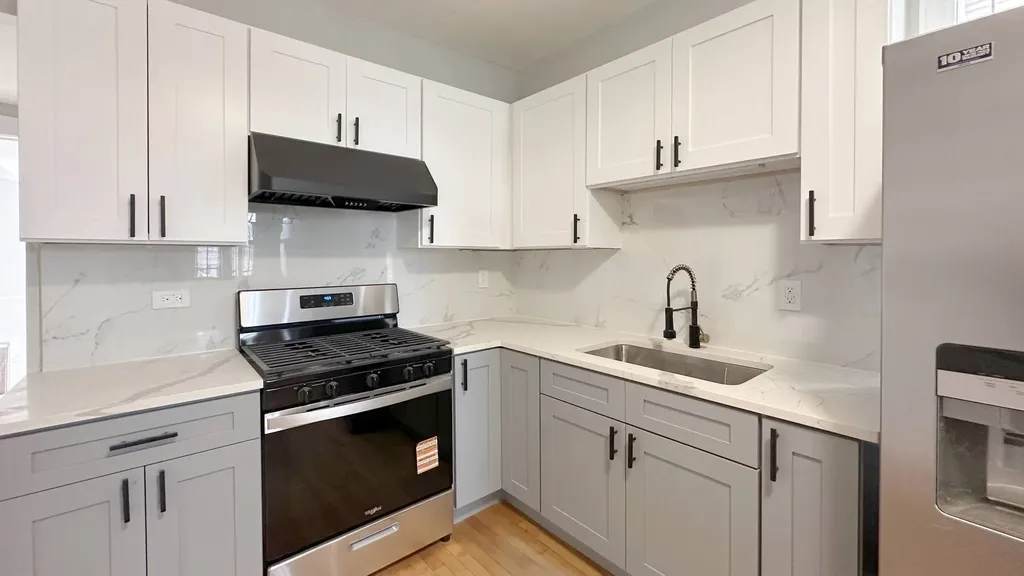 3134 West 42nd Street Chicago IL 60632