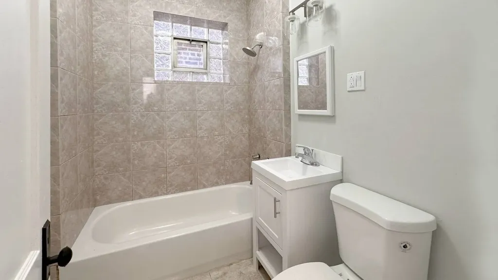 3134 West 42nd Street Chicago IL 60632