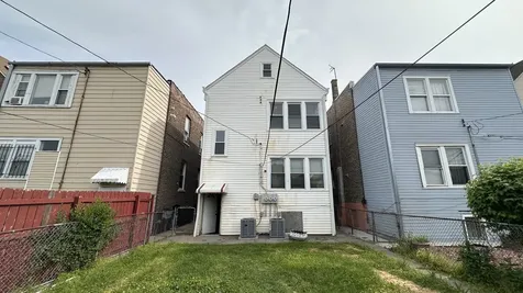 3134 West 42nd Street Chicago IL 60632