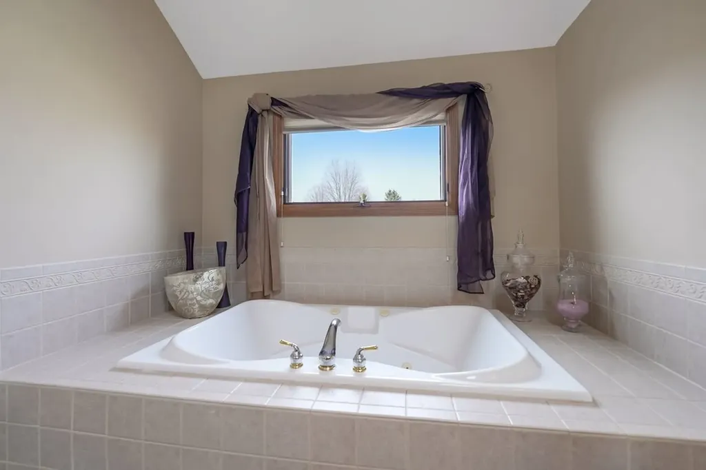 24642 Lincolnway Street Plainfield IL 60544
