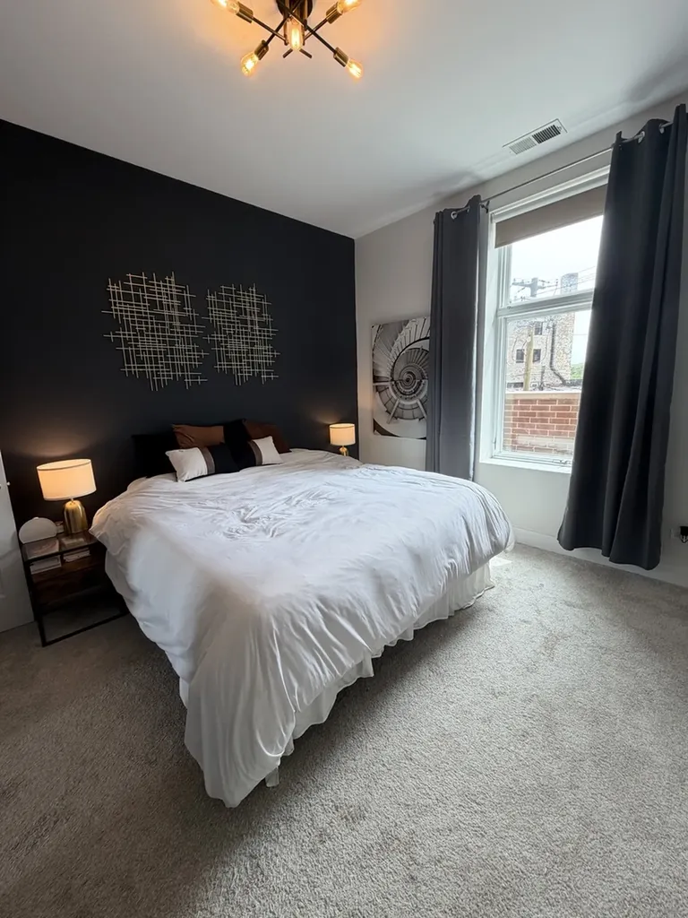 725 North Aberdeen Street Chicago IL 60607