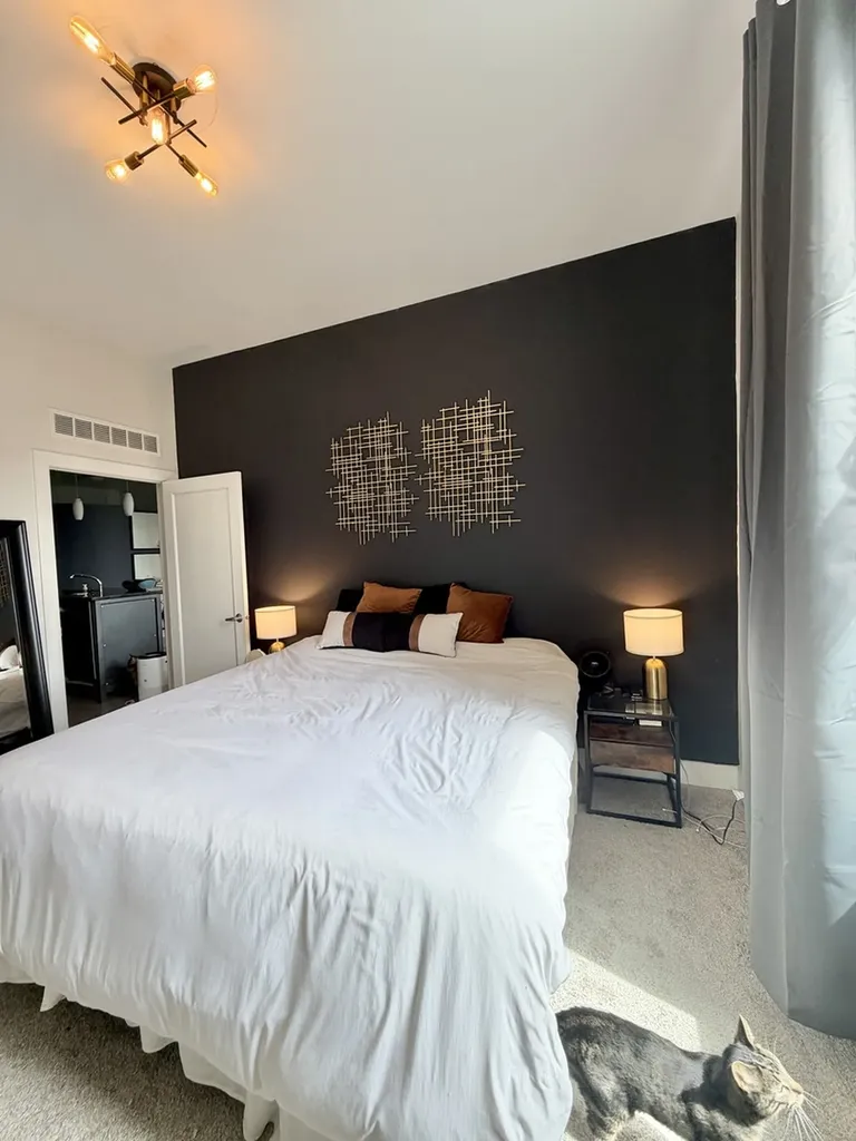 725 North Aberdeen Street Chicago IL 60607