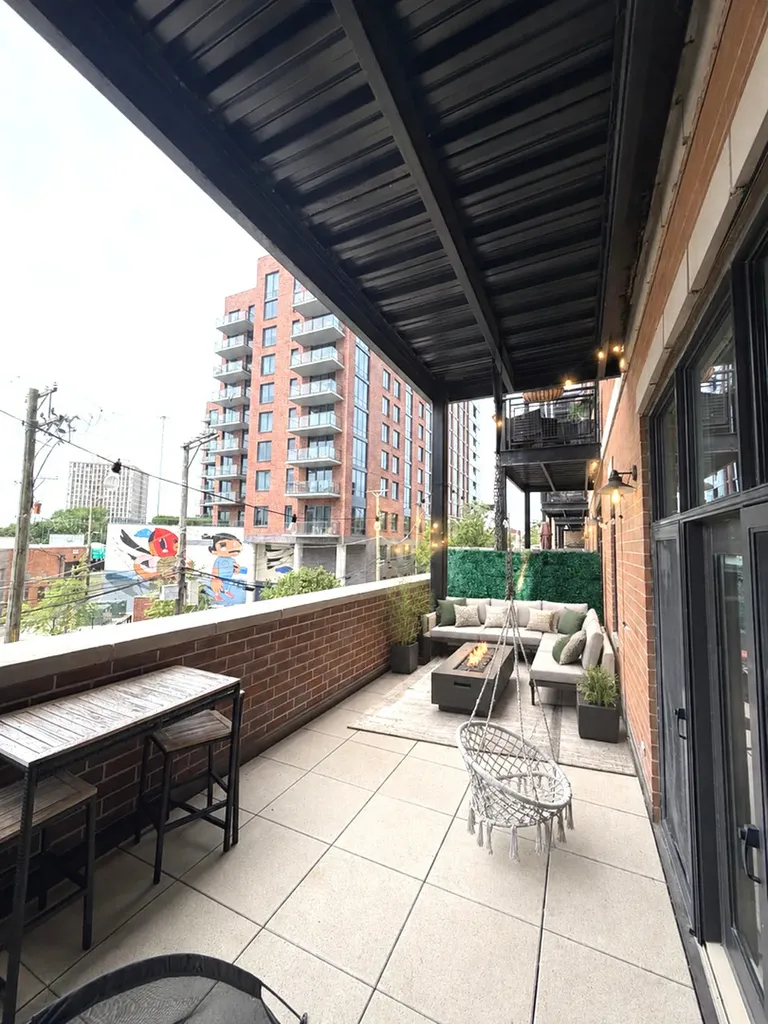 725 North Aberdeen Street Chicago IL 60607