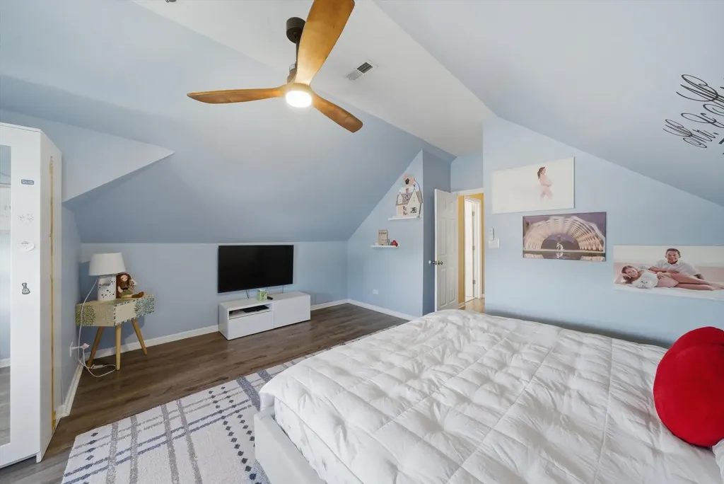 2937 North Nagle Avenue Chicago IL 60634