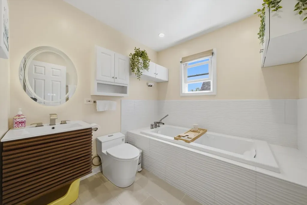 2937 North Nagle Avenue Chicago IL 60634