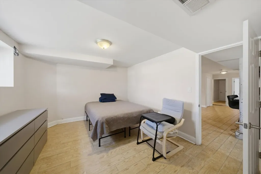 2937 North Nagle Avenue Chicago IL 60634