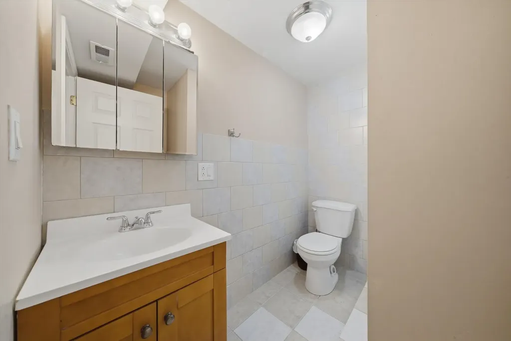 2937 North Nagle Avenue Chicago IL 60634