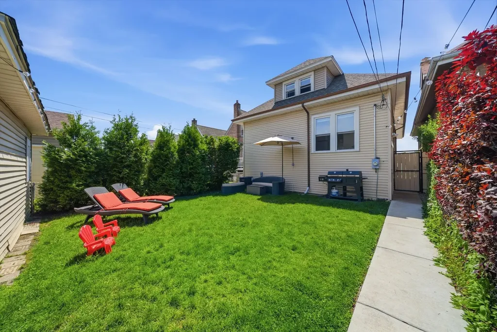 2937 North Nagle Avenue Chicago IL 60634