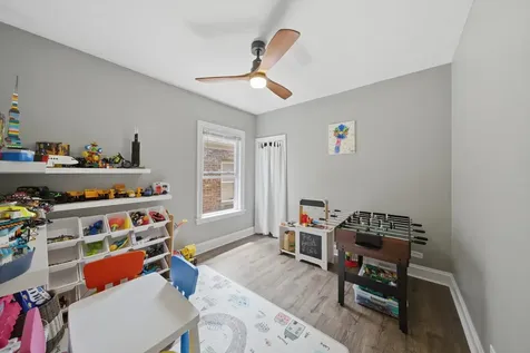 2937 North Nagle Avenue Chicago IL 60634