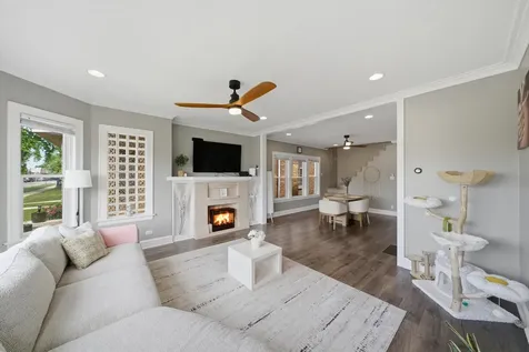 2937 North Nagle Avenue Chicago IL 60634