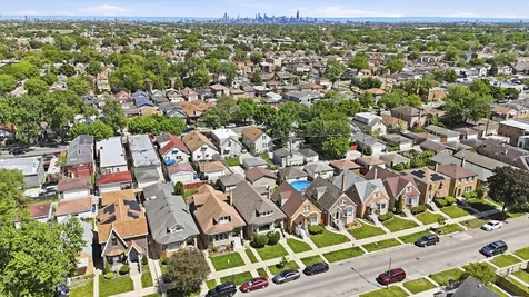 2937 North Nagle Avenue Chicago IL 60634