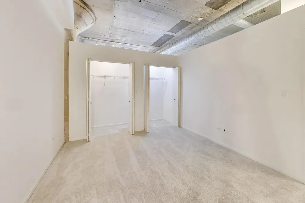 1070 West 15th Street Chicago IL 60608