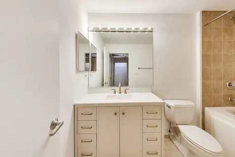 1070 West 15th Street Chicago IL 60608
