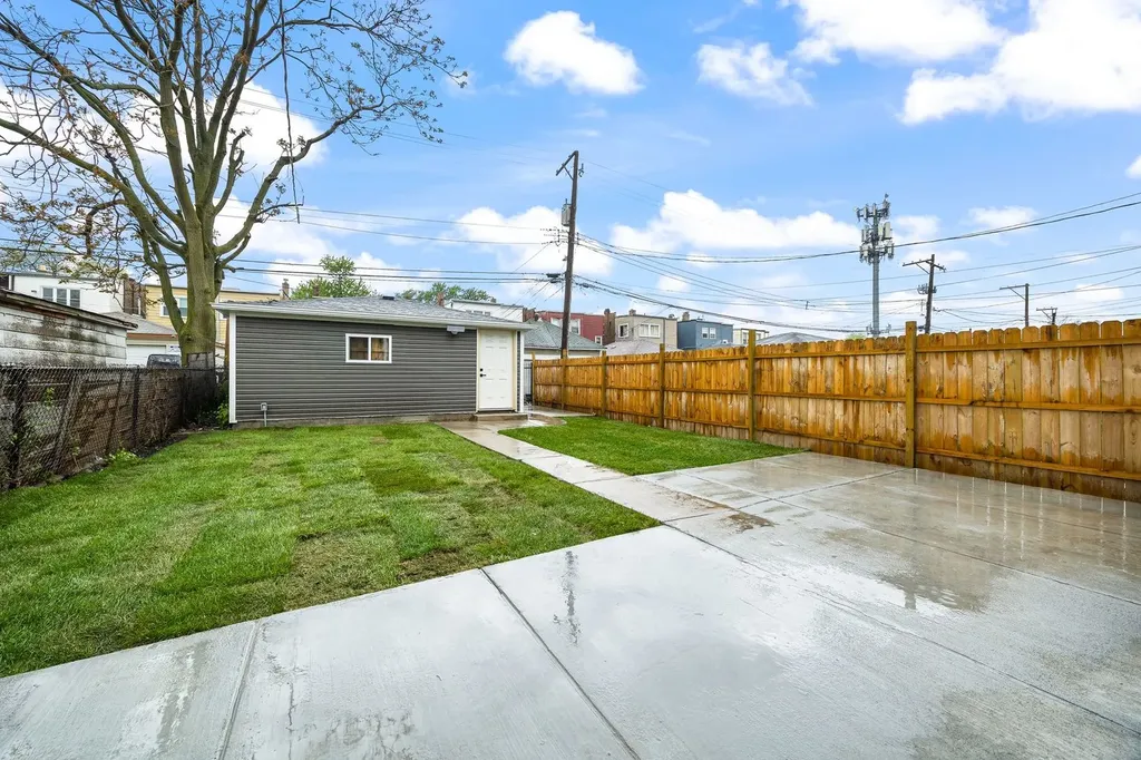 1132 North Waller Avenue Chicago IL 60651