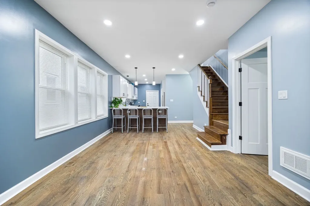 1132 North Waller Avenue Chicago IL 60651