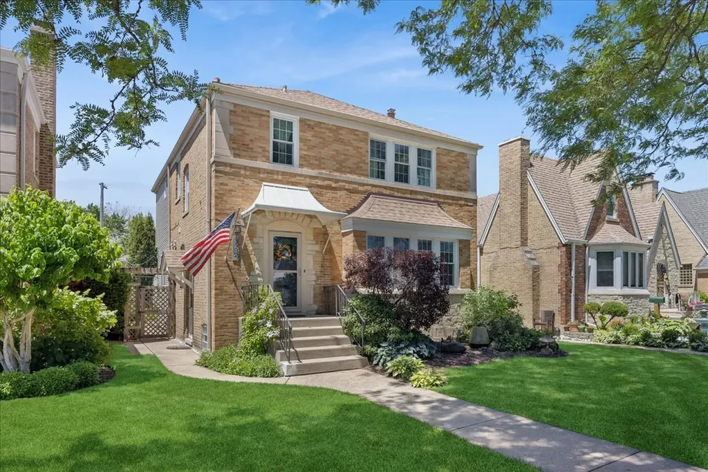 3242 North New England Avenue Chicago IL 60634