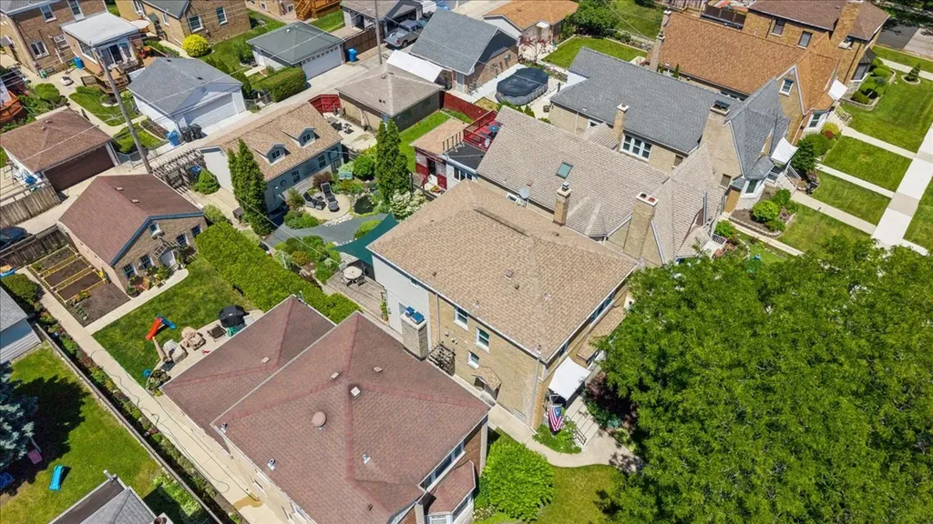 3242 North New England Avenue Chicago IL 60634