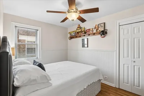 3242 North New England Avenue Chicago IL 60634